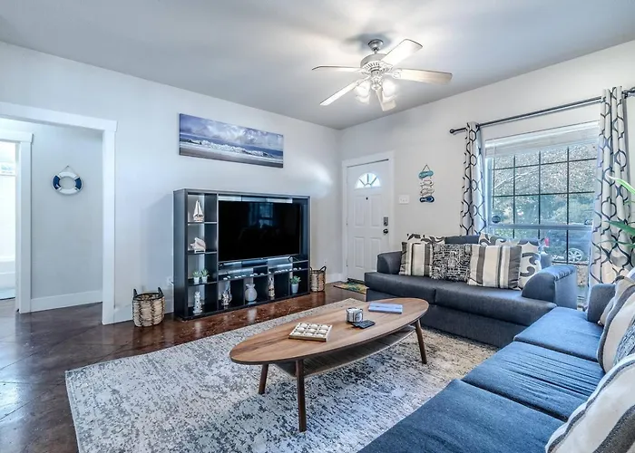 Spacious 3br Downstairs Near Tcu Worth *
